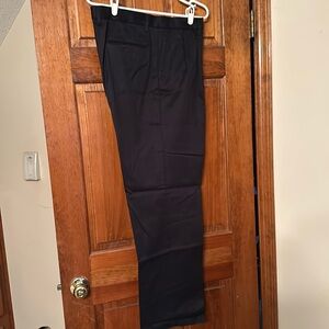 Men’s Dockers Classic Fit
Black